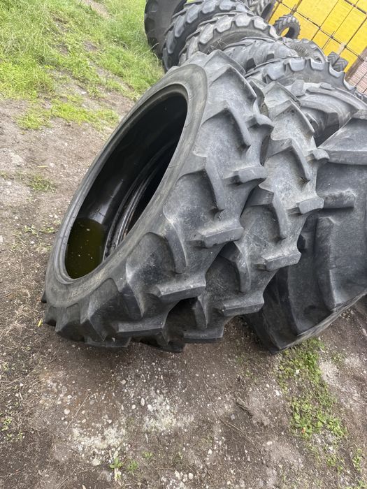 Opony 9.5R32 Michelin