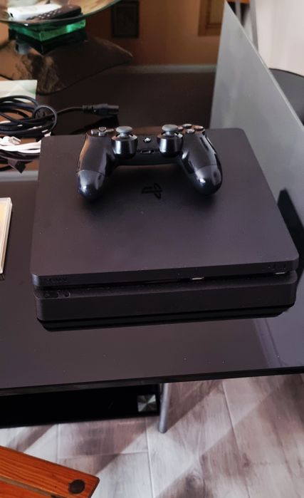 Playstation 4 Slim