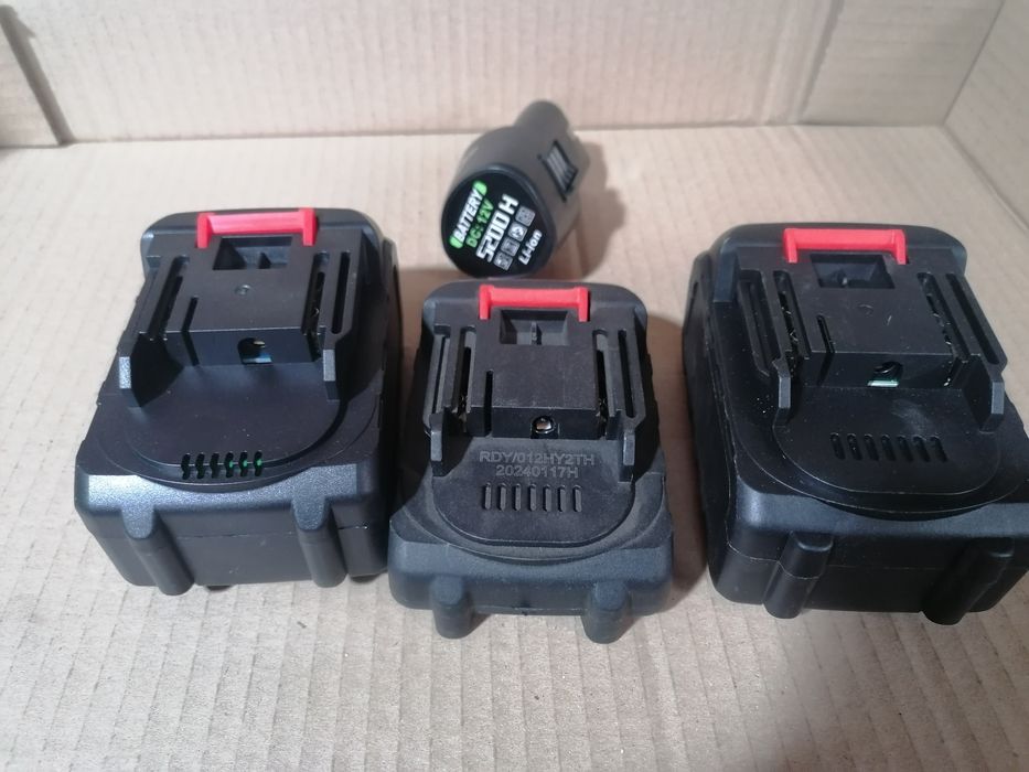 Батарея Makita, недорого, перепакована