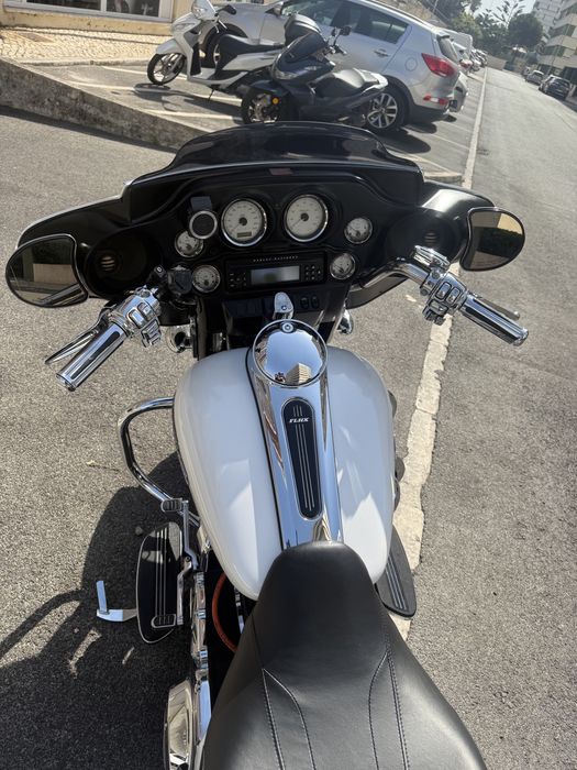 Harley davidson street glide 1690 (nacional)