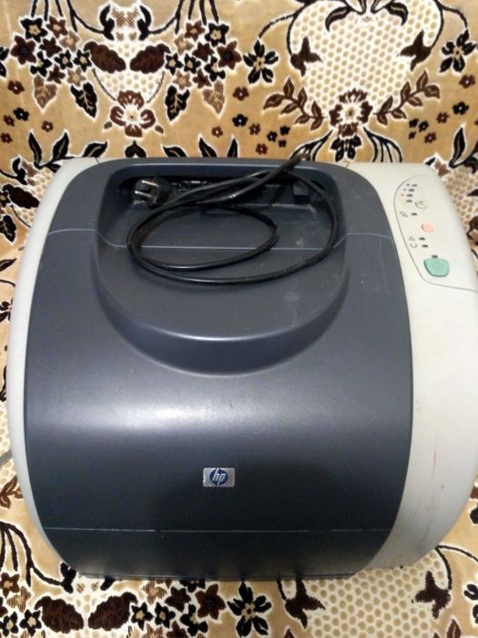 Лазерный принтер HP Color LaserJet 2550L