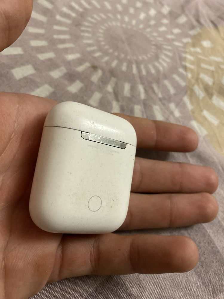 Продам кейс, від AirPods 2
