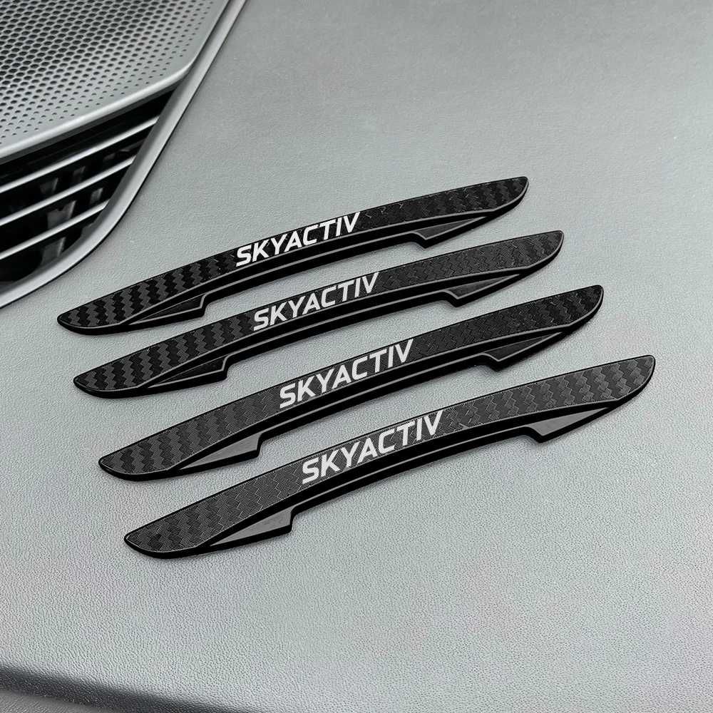 Противоударные накладки на двери автомобиля Mazda Skyactiv