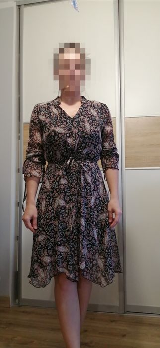 Sukienka w kwiaty Orsay