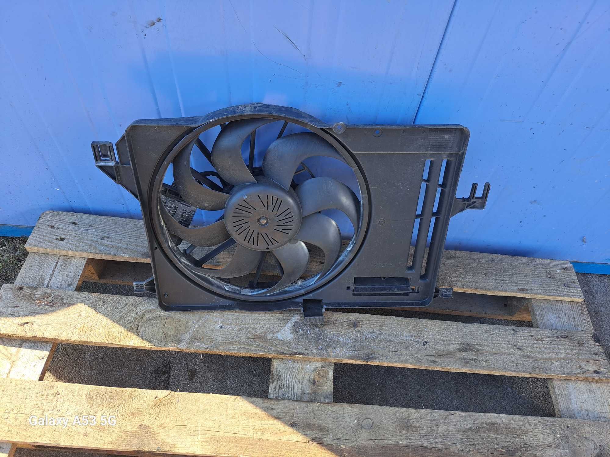 Wentylator chłodnicy FORD 861-8C607-EB