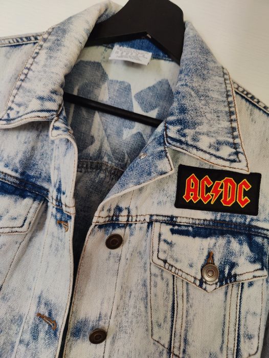 Damska kurtka ACDC bawełna, zapinana na guziki, rozmiar M, krótka