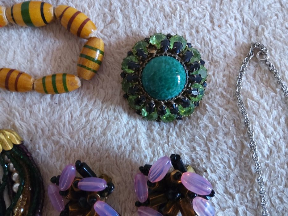 Украшения, бусы,серьги ,кольца