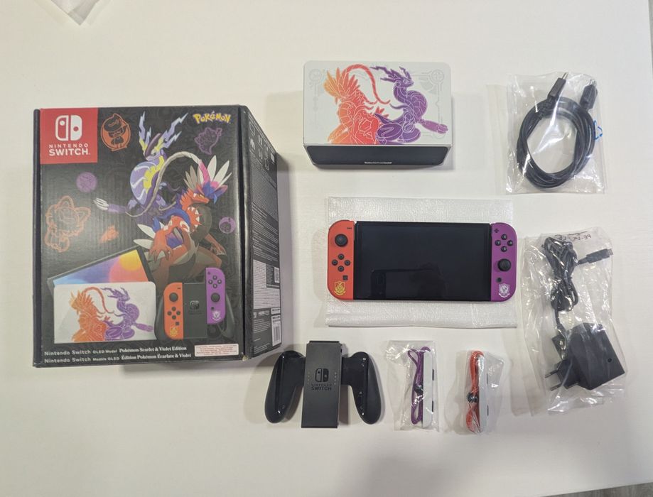 Nintendo Switch OLED Pokemon Edition + Jogos