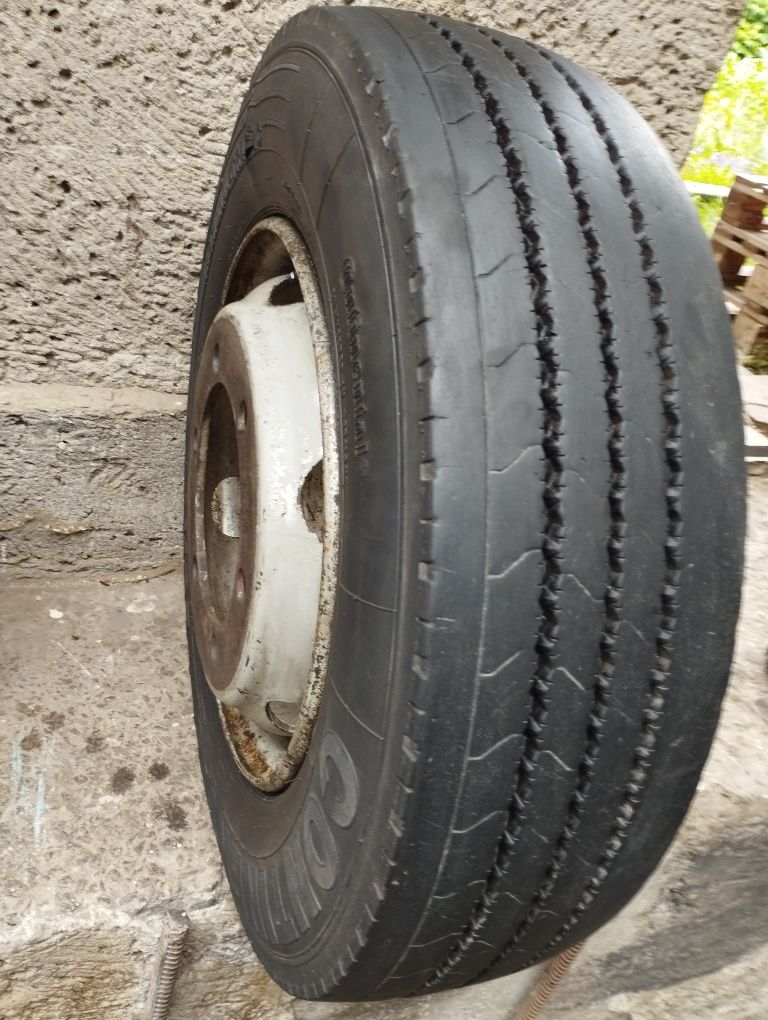 Запаска continental 215/75 r 17,5