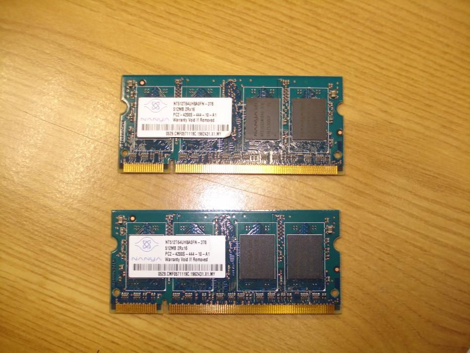 Memórias RAM 2x512MB SODIMM PC4200 DDR2 533Mhz