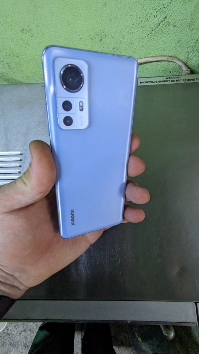 Xiaomi 12 8/128 gb