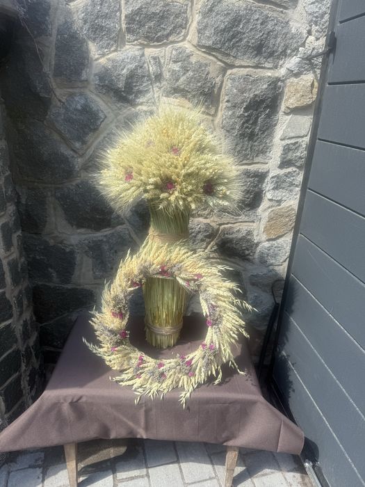 Дідухи   Снопи пшениці, жита