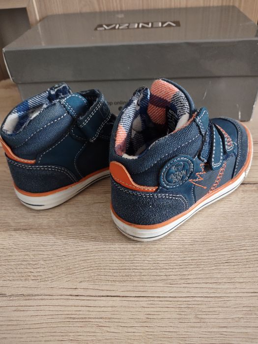 Buty dziecięce jesienne zimowe rozmiar 25