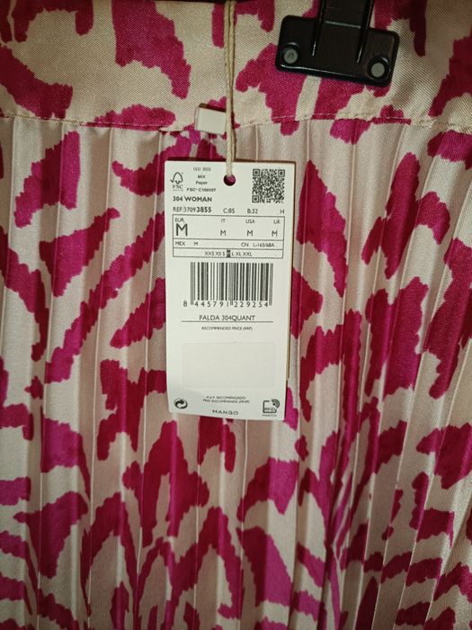 Saia plissadoa nova com etiqueta