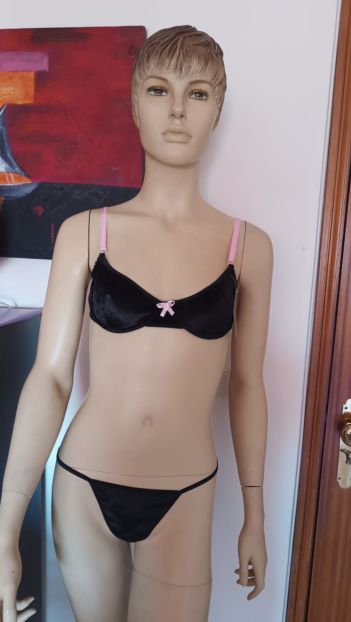 Conjunto Soutien e Tanga a condizer. Tamanho S. Novo