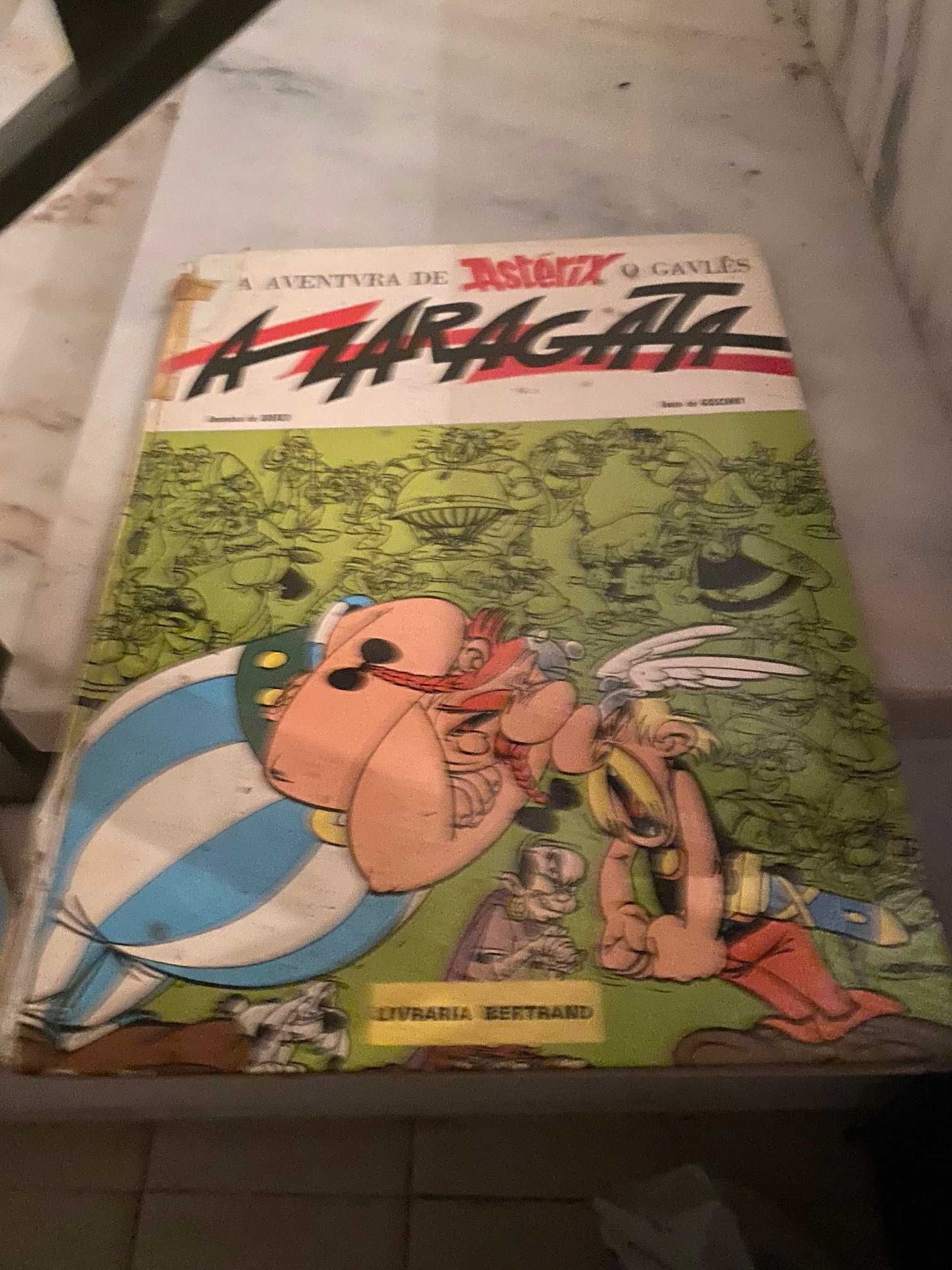 livro asterix- a zaragata