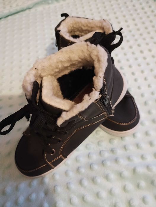 Buty jesienno-zimowe 33