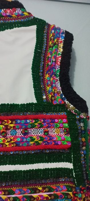 Прощається гуцульський кожух