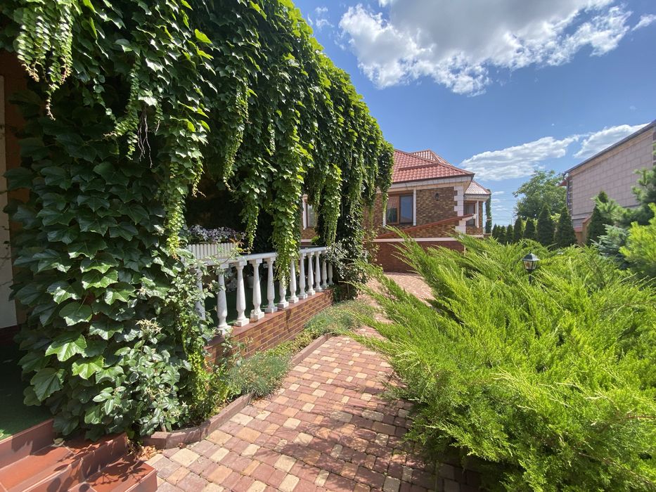 Дом возле Одессы. 15 км от Центра города. Усатова.