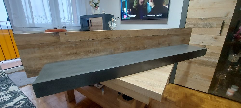 Półka wykonana z plyty