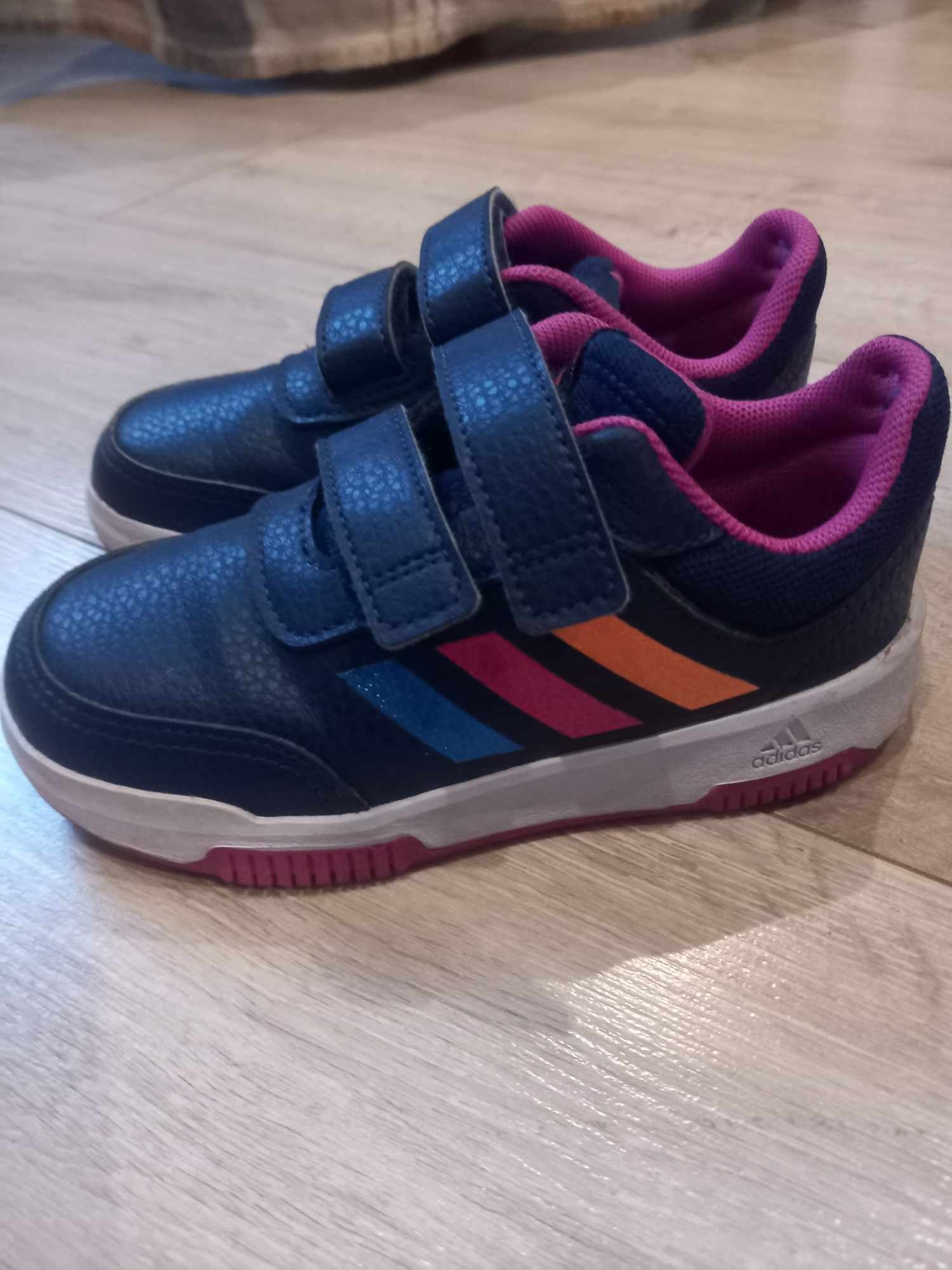 Sprzedam buty dla dziewczynki adidas