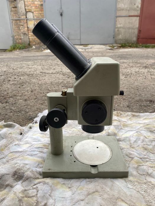 Микроскоп МБС-9 в хорошем состояния
