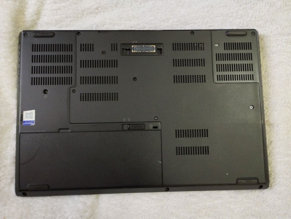 Lenovo ThinkPad P50 FHD i7-6820HQ/16gb DDR4/SSD 256gb/NVidia m1000m