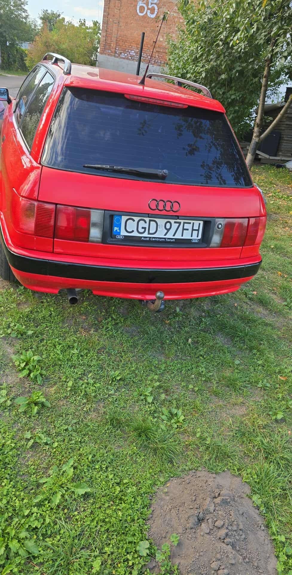 Audi 80.   B4 2.0