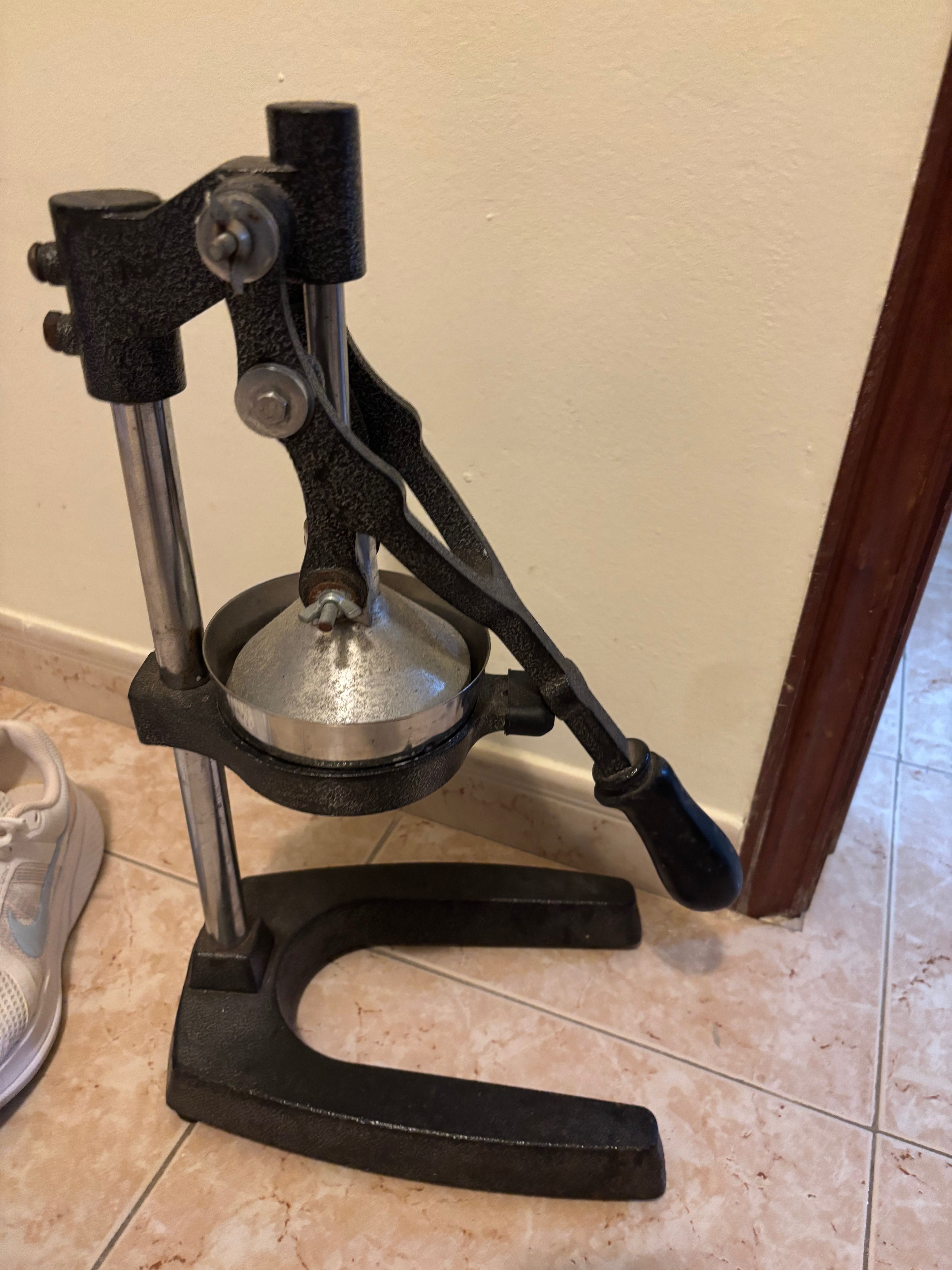 Extractor de suco de laranja manual