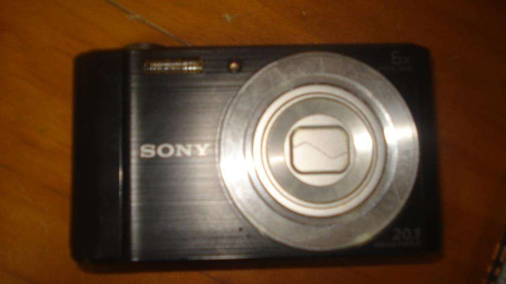 Maquina fotografica sony avariada