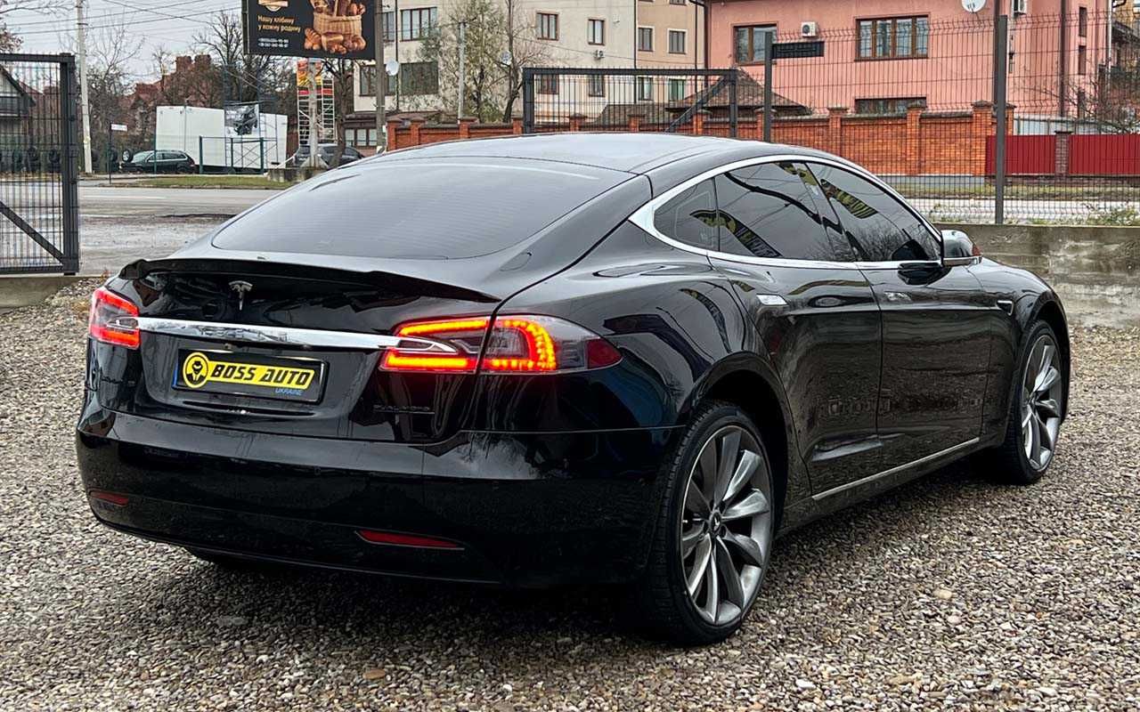 Tesla Model S 2017