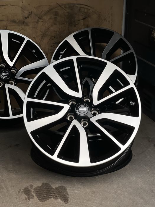 Оригінальні диски Nissan 5 114.3 R19 qashqai Rogue leaf Juke x trail