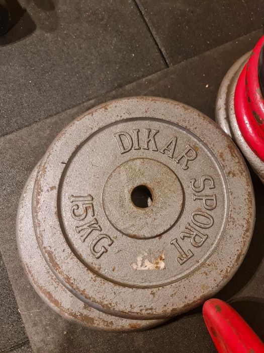 4 Discos musculacao 15kg + barra