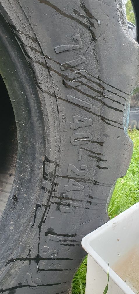 Opona 710/40/24.5 treleborg