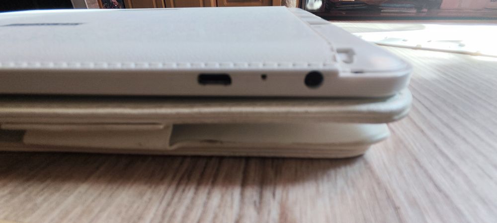 Планшет -телефон + чехол Samsung HD Galaxy N9106 10.1", 3G, 16 ГБ