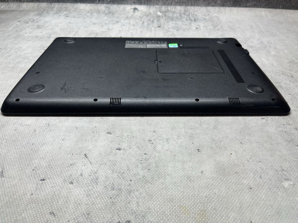 Obudowa dolna zaslepka naped Asus R542U