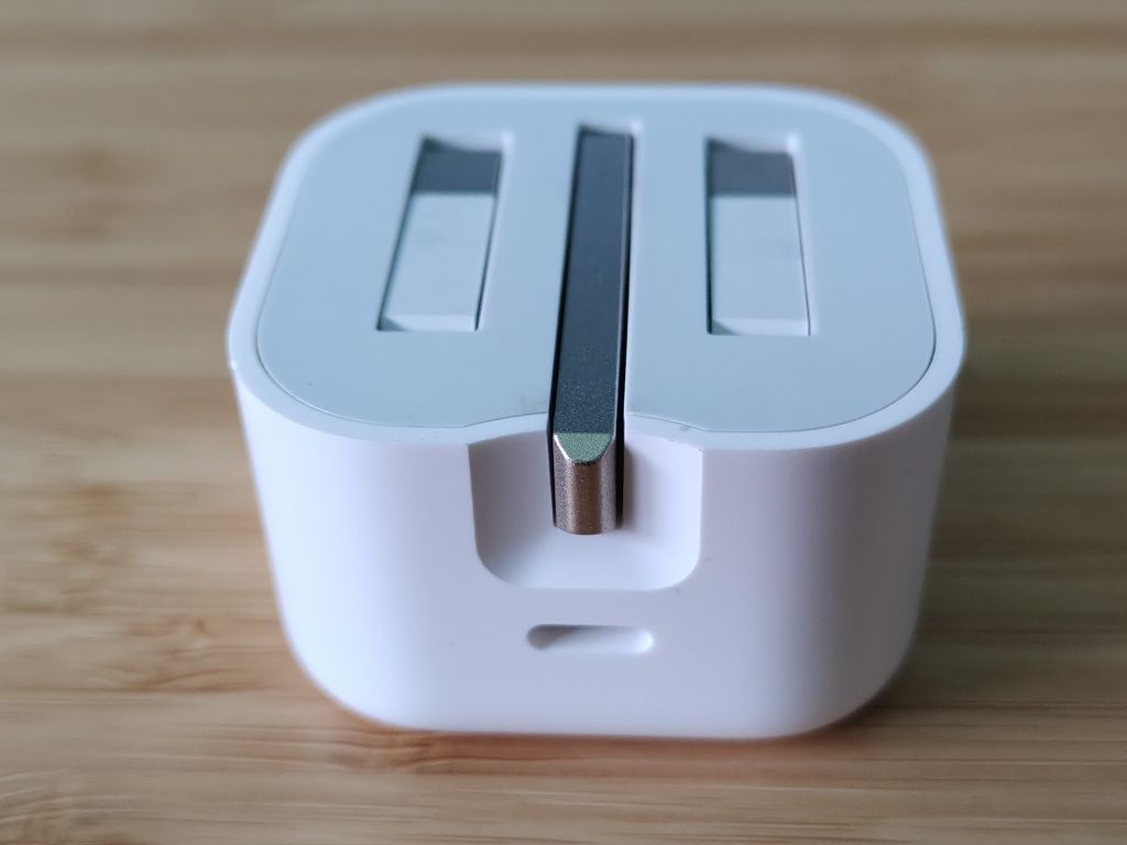 Apple Zasilacz Usb-C o Mocy 20 W Angielska Wtyczka