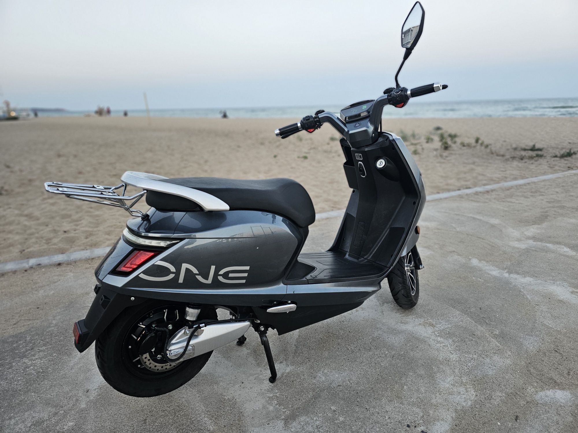 Электроскутер AIMA M3