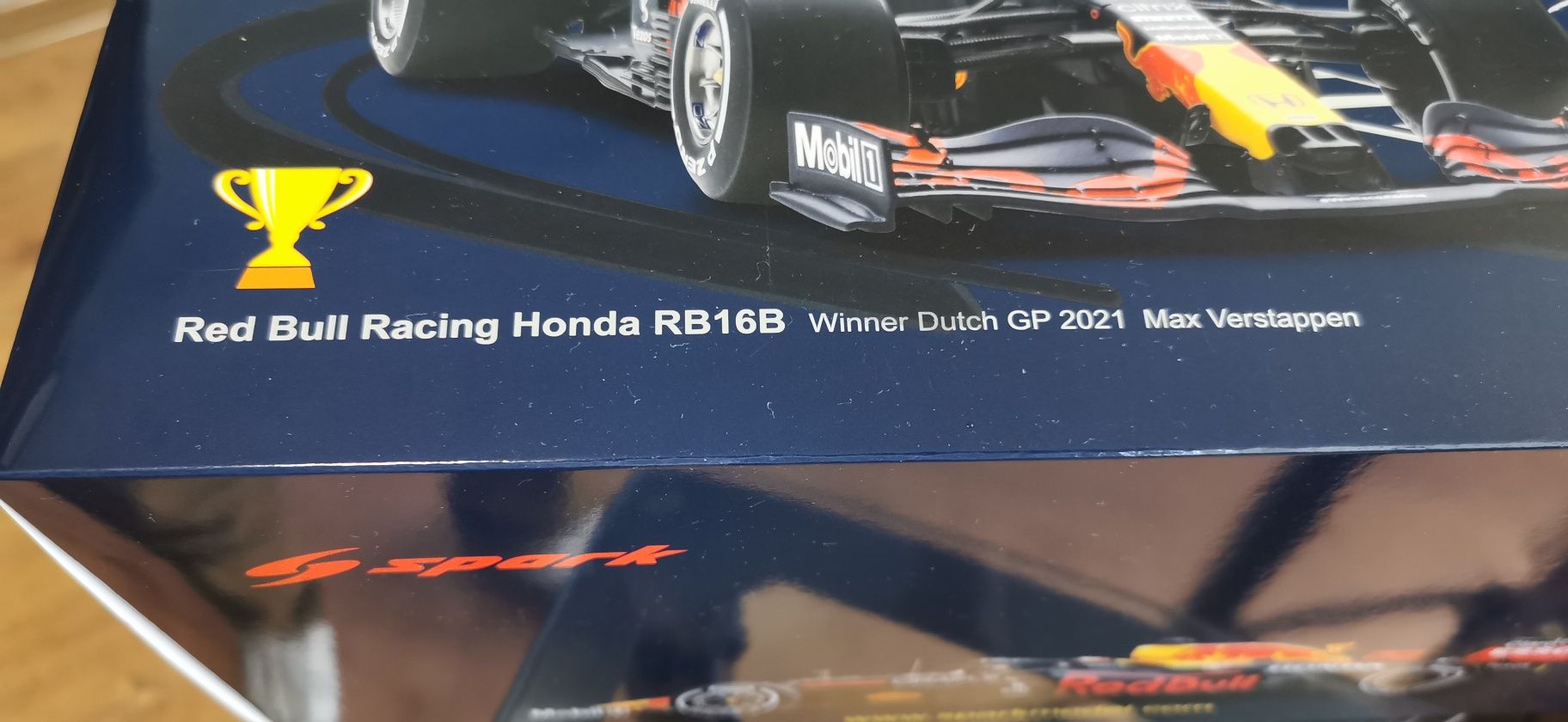 Formuła F1 Red bull Max Spark RB16B Honda  Varstappen 1:18 nowy