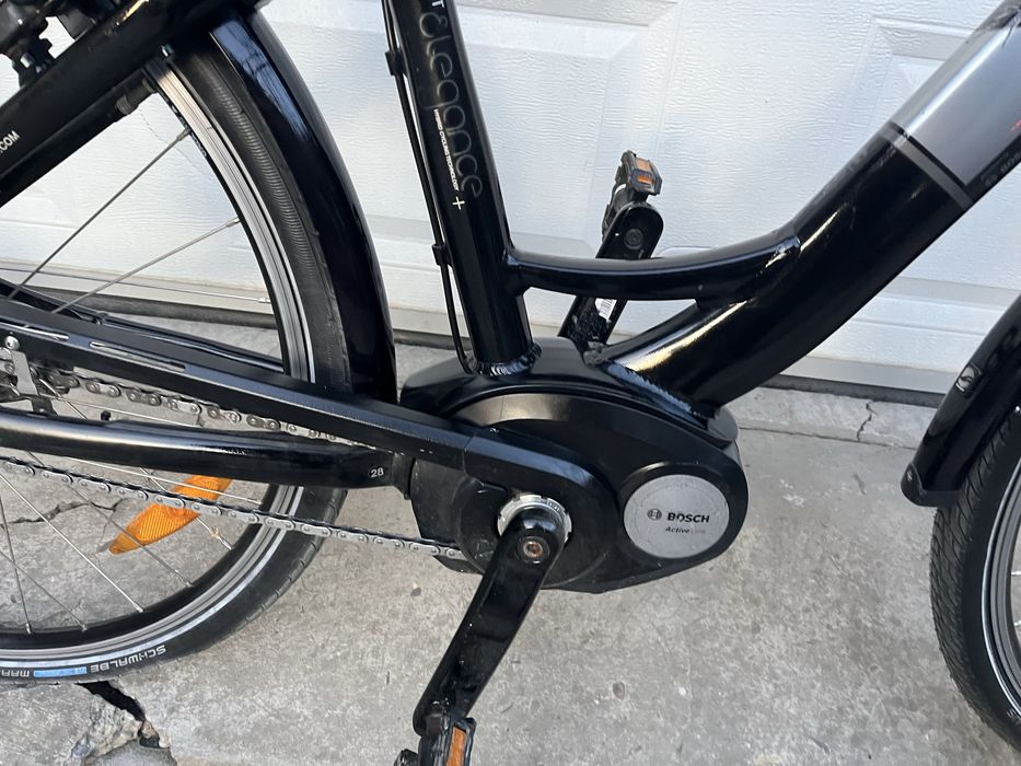 Жіночий електро велосипед