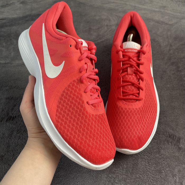 Жіночі кросівки Nike revolution 4. P. 40,5. Ідеал!!!