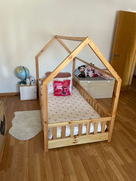 Cama + estrado como novo