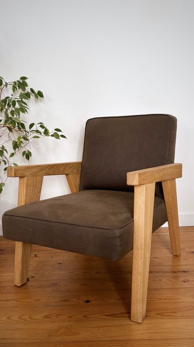 Poltrona de carvalho estofada da Zara Home by Blasco