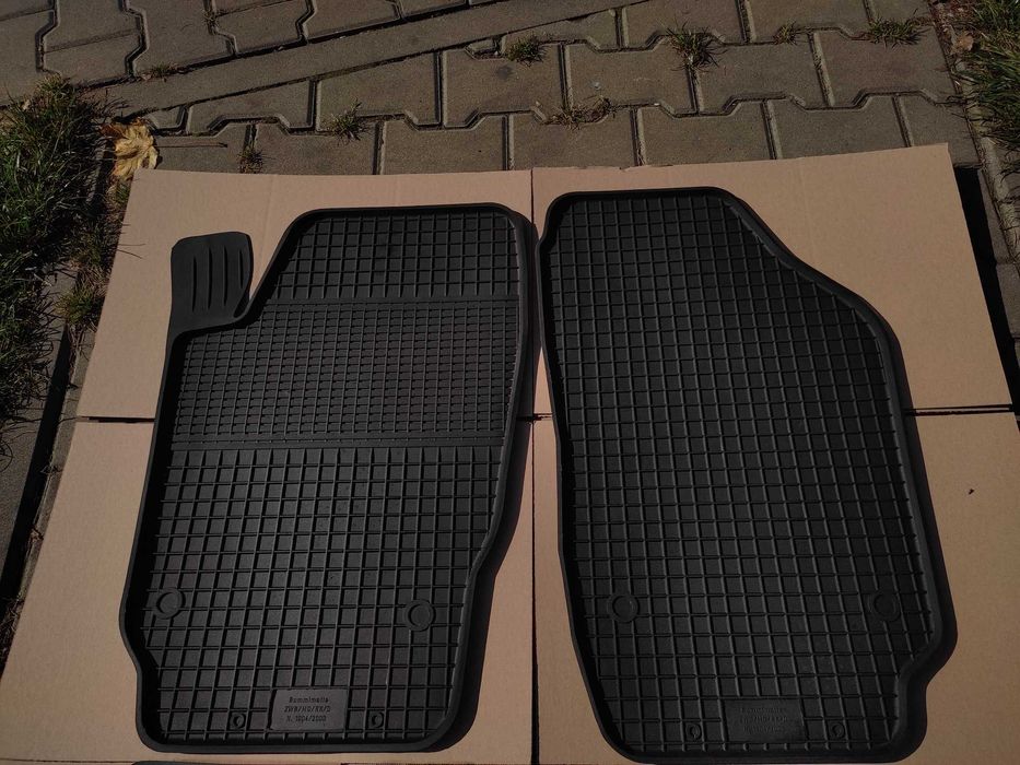 SEAT IBIZA 4 od 2008r PRZÓD NOWE Dywaniki gumowe dopasowane korytko