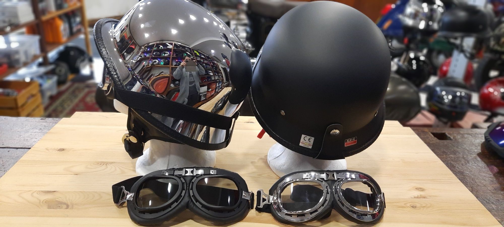 Capacete com óculos