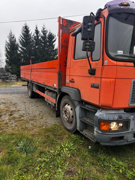 Man 14.284  skrzyniowy