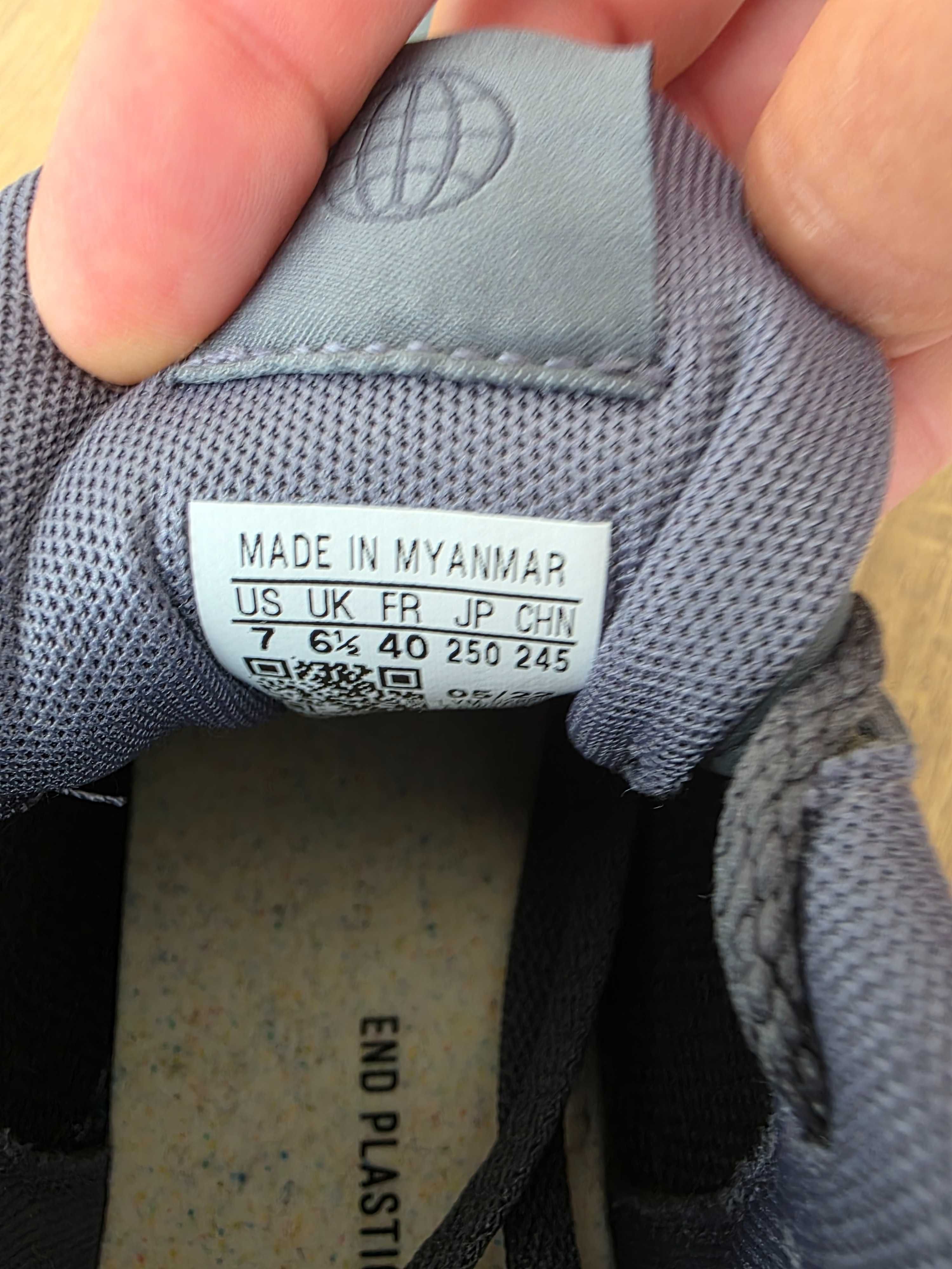 Sapatilhas Adidas 40