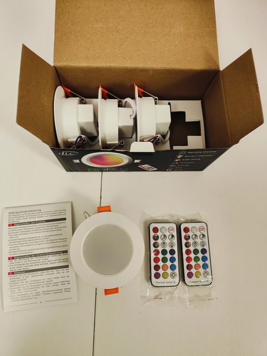 Oprawa sufitowa 4szt LED RGBW 5700K 9cm N62