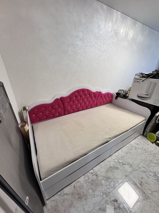 Детская кровать для девочки