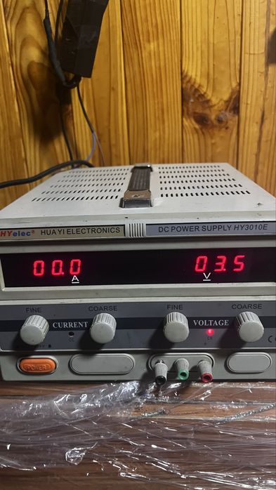 Импульсный источник питания Mastech HY3010E